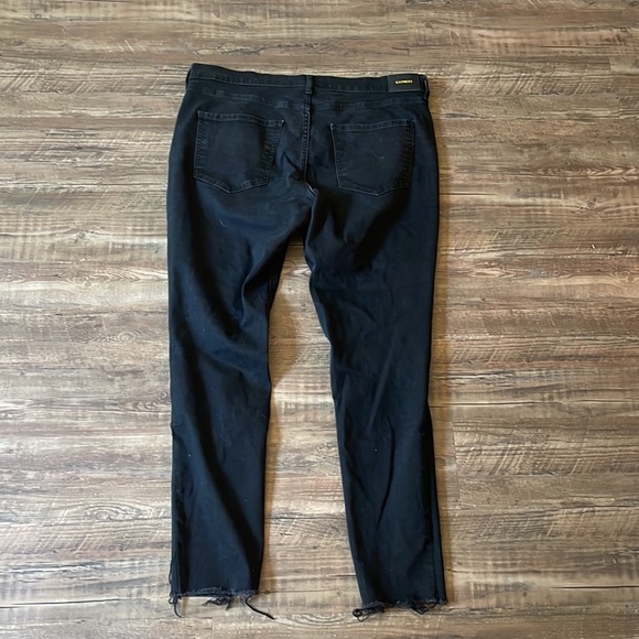 Express Jeans! - Picture 2 of 4